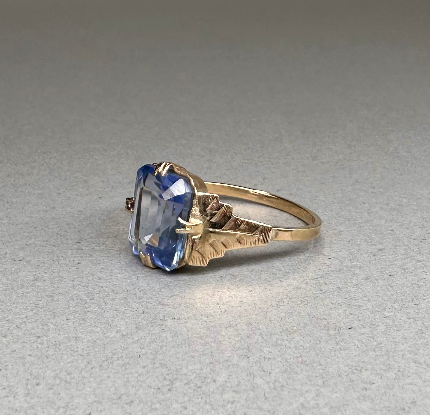 Antique 1920’s Art Deco Sapphire Ring