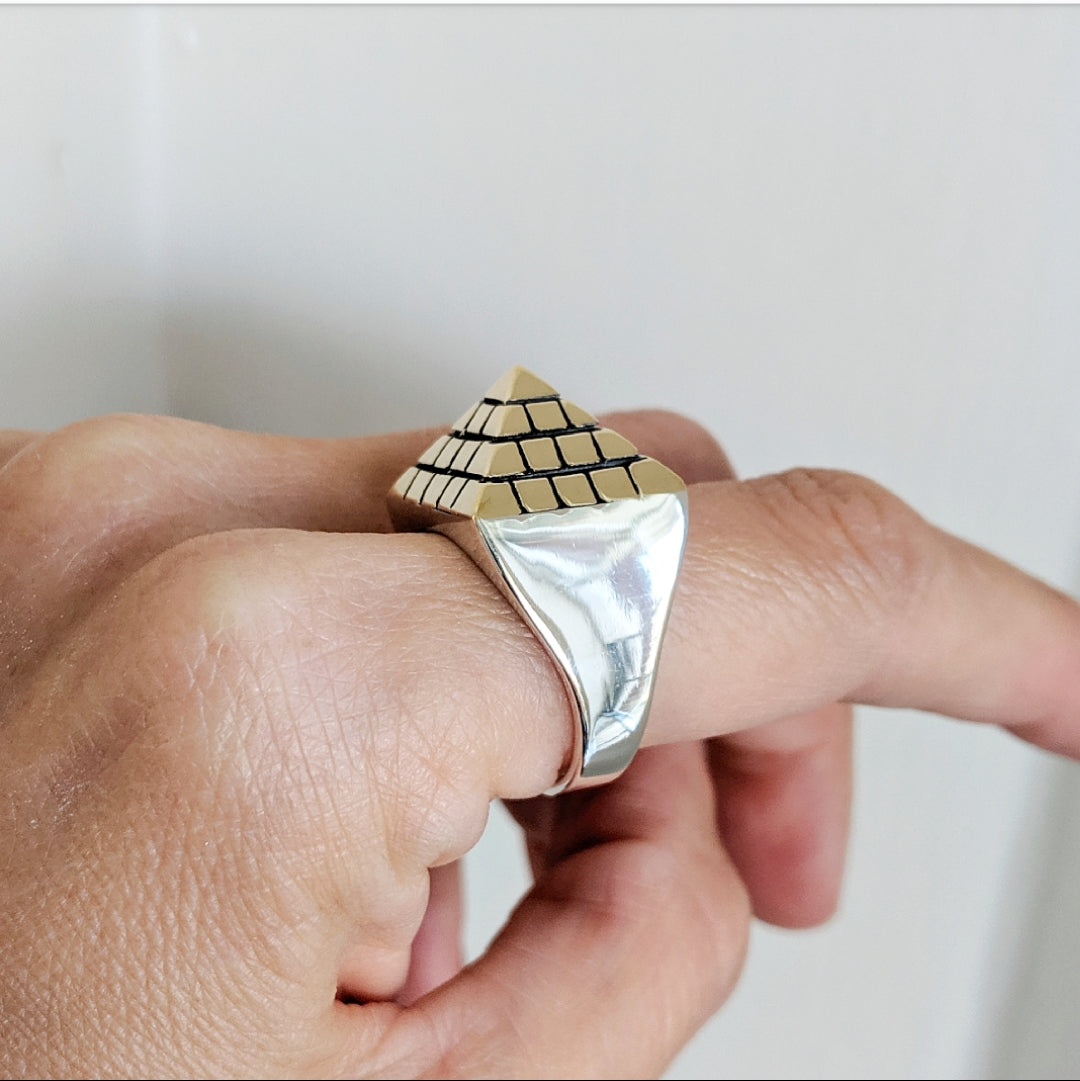 Pyramid Ring