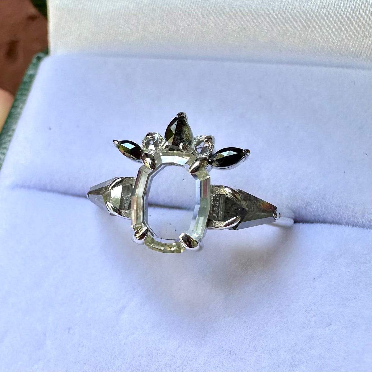 Greta Ring