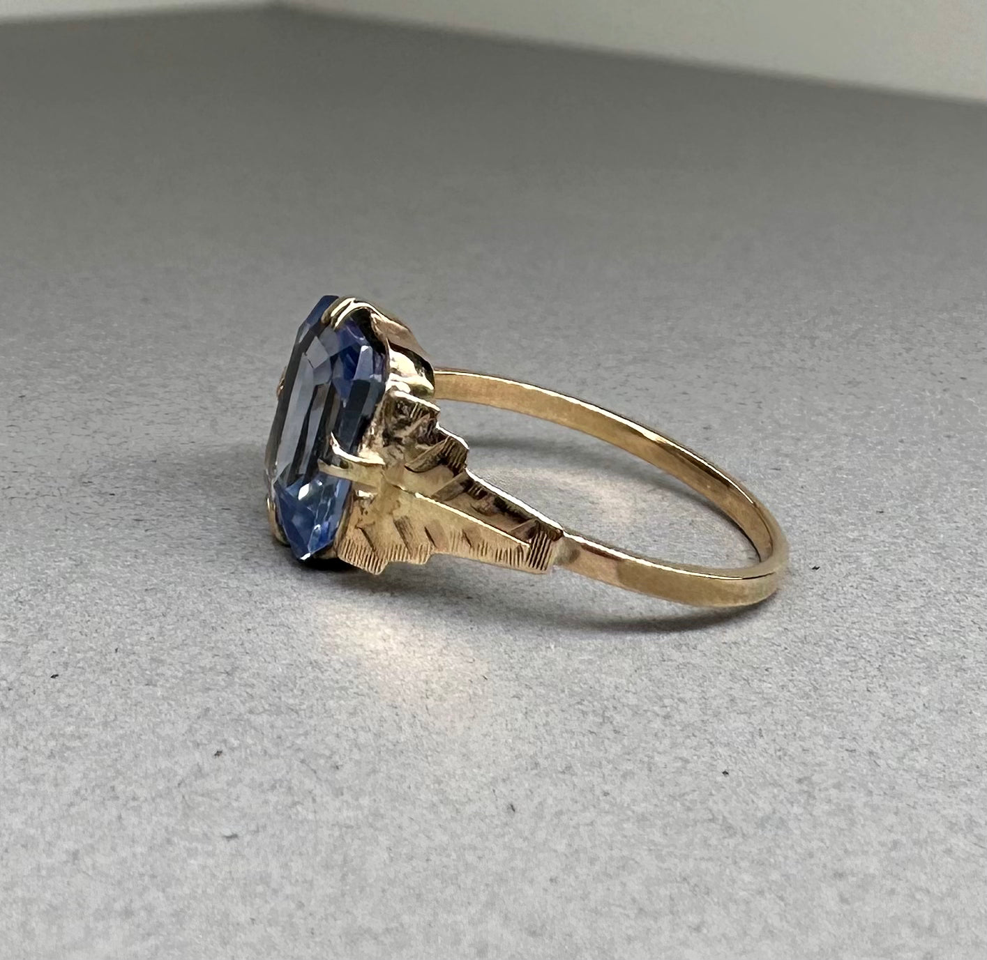 Antique 1920’s Art Deco Sapphire Ring