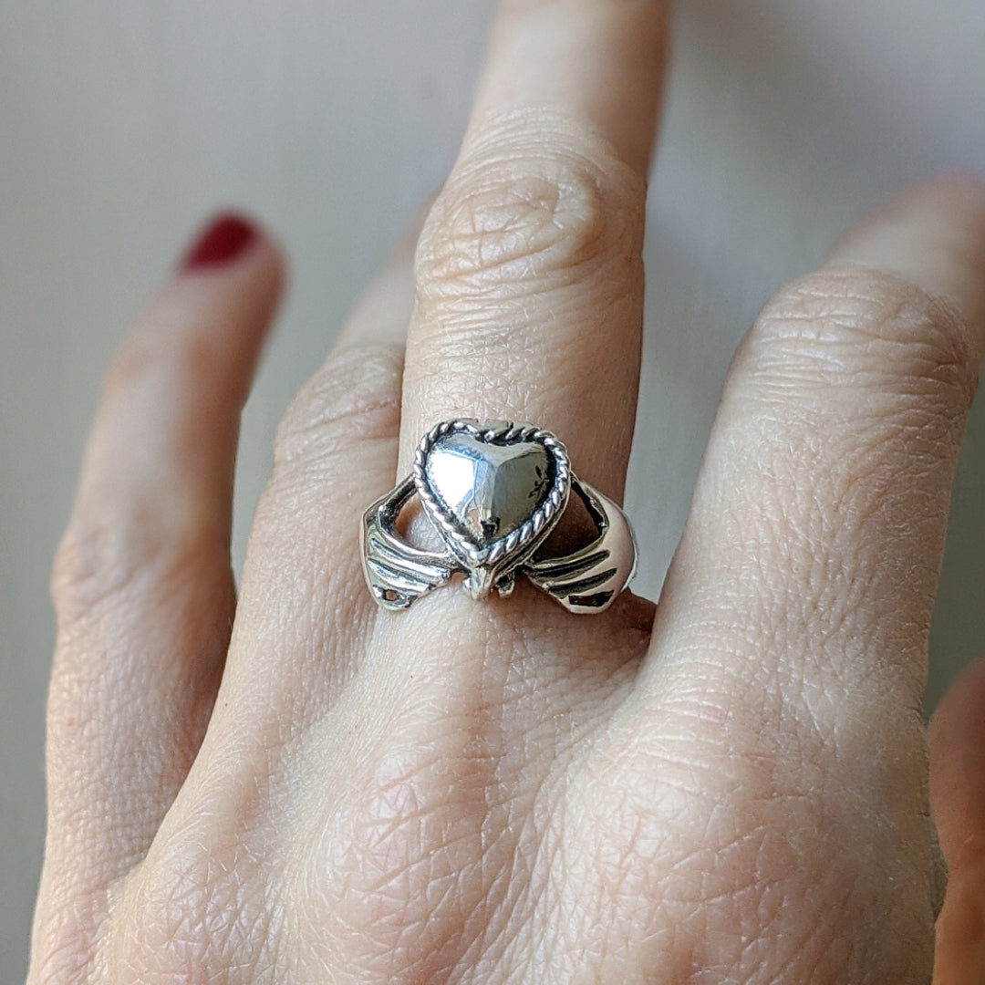 Claddagh Poison Ring