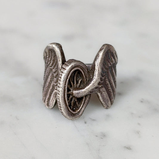 Vintage Sterling Winged Chariot Ring