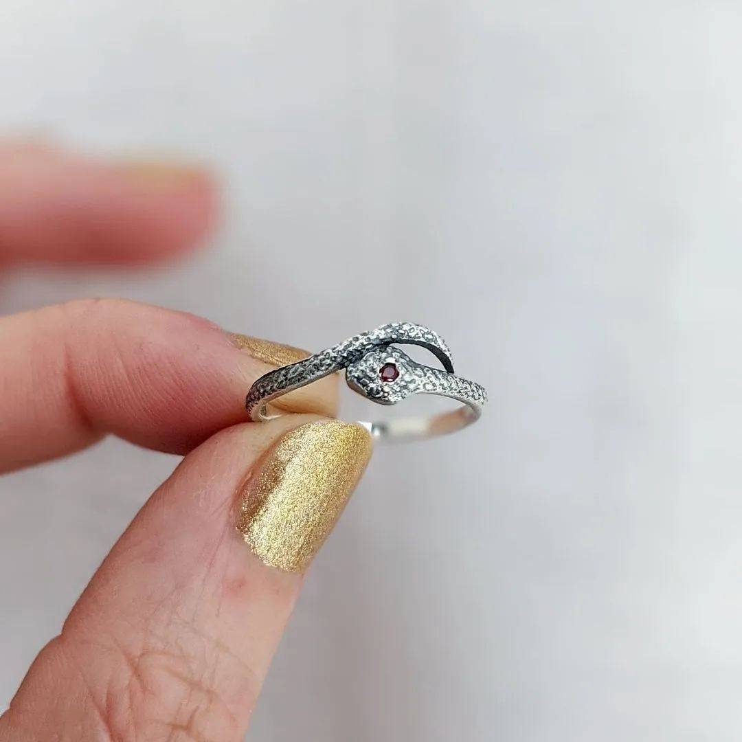 Slither Ring